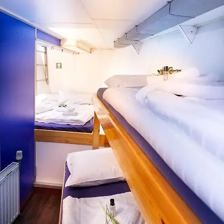Segelschiff Loth Lorien Botel *