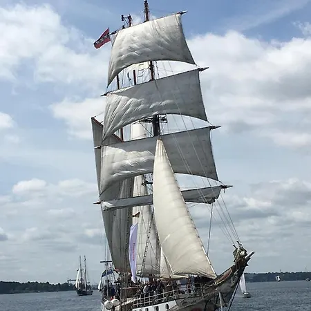 Segelschiff Loth Lorien * Binz