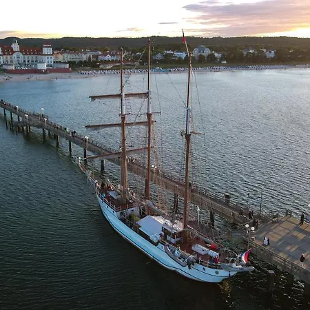 Segelschiff Loth Lorien Binz