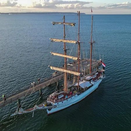 Segelschiff Loth Lorien Binz
